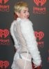 28190-xmiley-at-iheartradio-music-festival.jpg.pagespeed.ic.jrfinf915a.jpg