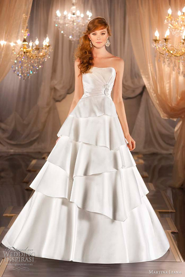 martina-liana-401-wedding-dress.jpg