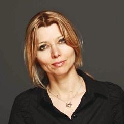 elif_safak_20100914224504_1.jpg