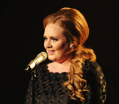 0829-adele-side-ponytail-2010-vmas_bd.jpg