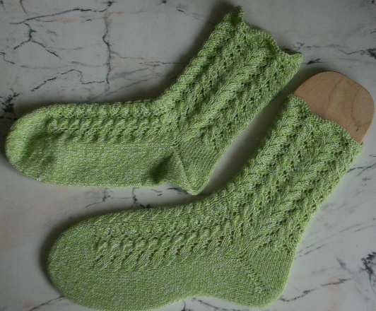 fit_handarbeiten_stricken_socken-twinkleberry_gruen.jpg