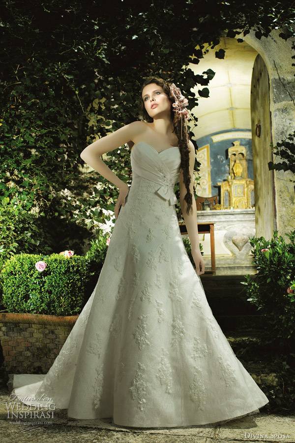 divina-sposa-wedding-dress.jpg