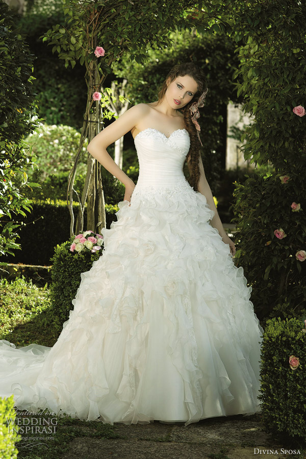 divina-sposa-wedding-dress-2012.jpg