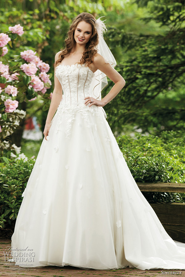 sincerity-bridal-gowns-2012.jpg