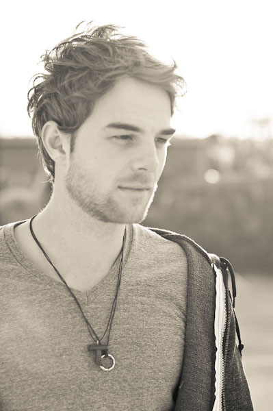 Nate-Buzz-nathaniel-buzolic-29450647-399-600.jpg