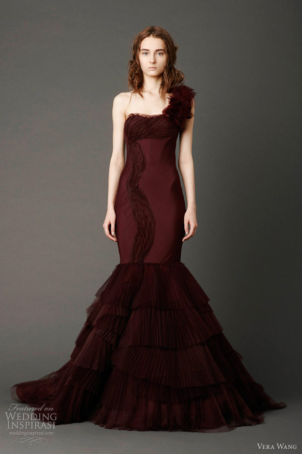 vera-wang-wedding-dress-spring-2013.jpg