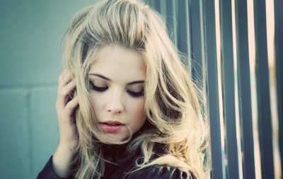 Ashley-Benson-ashley-benson-24185744-400-254.png