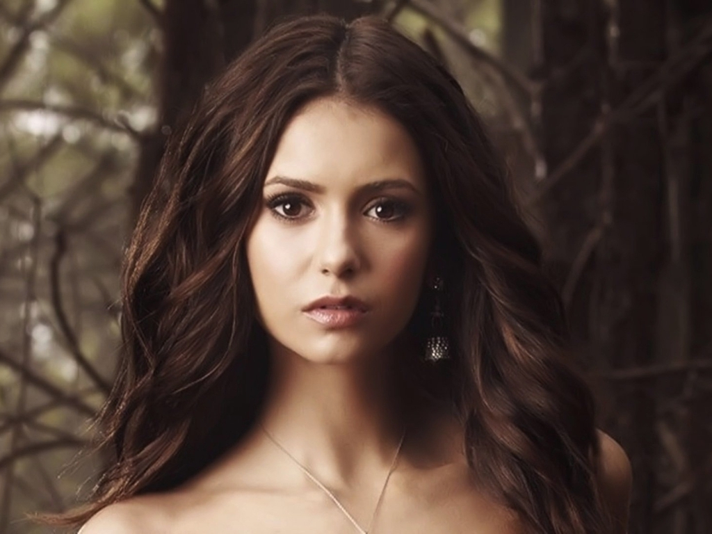 Nina-Dobrev-Wallpaper-nina-dobrev-26274011-1024-768.jpg