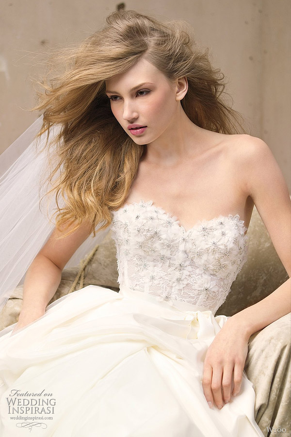 wtoo-wedding-gowns-2011-primrose.jpg