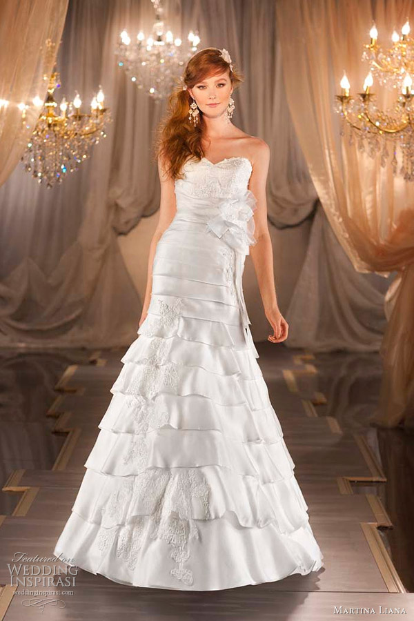 martina-liana-385-wedding-dress.jpg